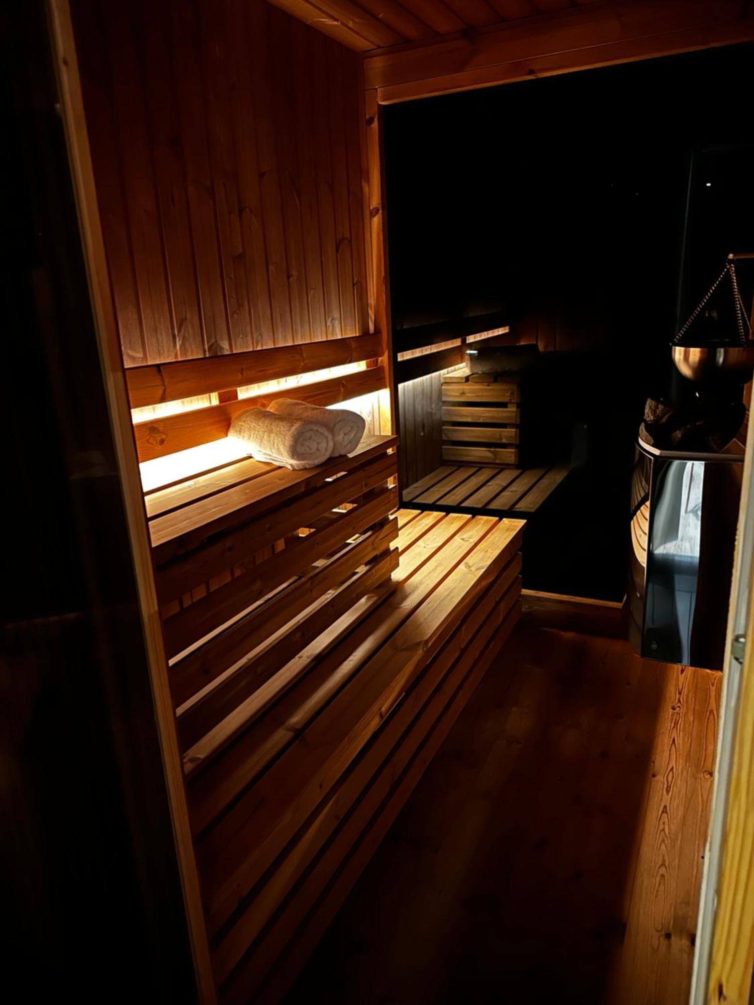 Brown Deer - Z Sauna Na Tarasie, Jacuzzi I Widokiem Na Gory - By Deer Hills Luxury Apartments Kocon 외부 사진